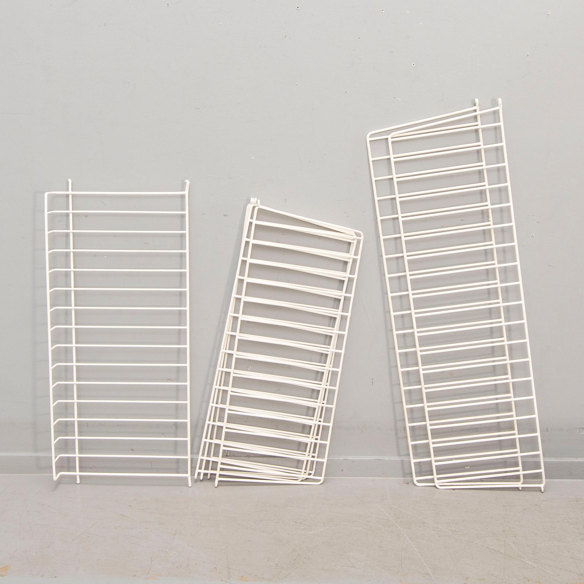 Nils Strinning, vägghylla "The ladder shelf" 1900-talets mitt.