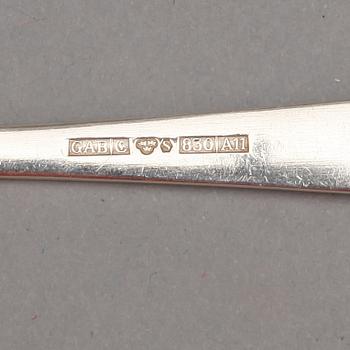 BESTICKSERVISDELAR, mestadels Sverige/England, 1800/1900-tal. Totalvikt ca 735 gram.