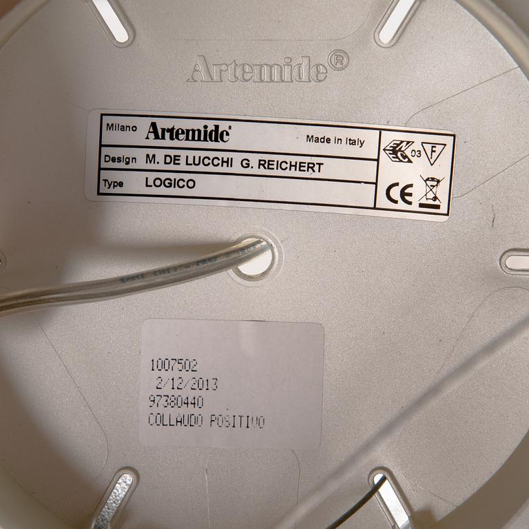 An Italian Artemide 3-light 'Logico Micro' suspension lamp designed by Michele De Lucchi och Gerhardt Reichert.