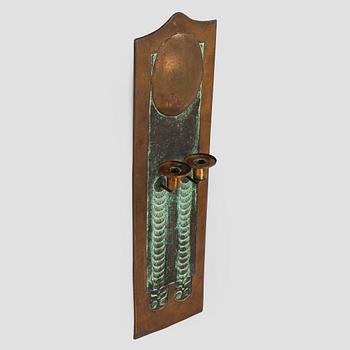 An early 20th century sconce.