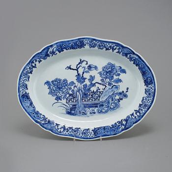 STEKFAT, porslin, Kina, qianlong (1736-95).