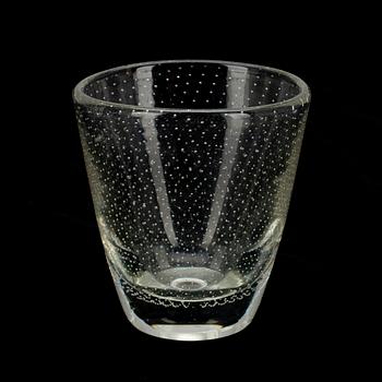 VAS, glas, signerad G. Nyman, Nuutajärvi. 1940-talets slut.