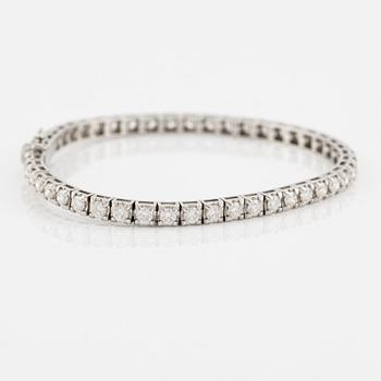 Tennis bracelet with brilliant-cut diamonds, including HRD report.