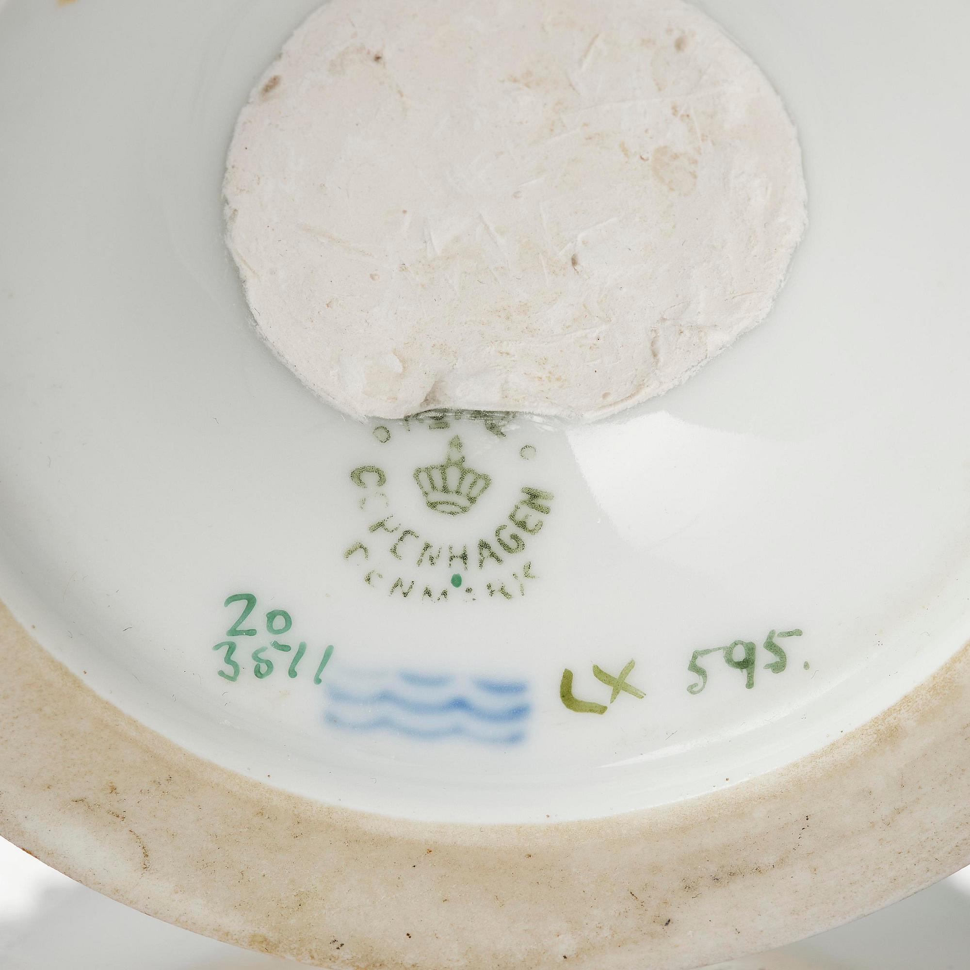 Tazza, porslin. Royal Copenhagen, "Flora Danica", Danmark, 1900-tal.