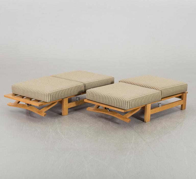 HANS J WEGNER, a pair of lounge chairs model no GE-420 for Getama, Denmark.