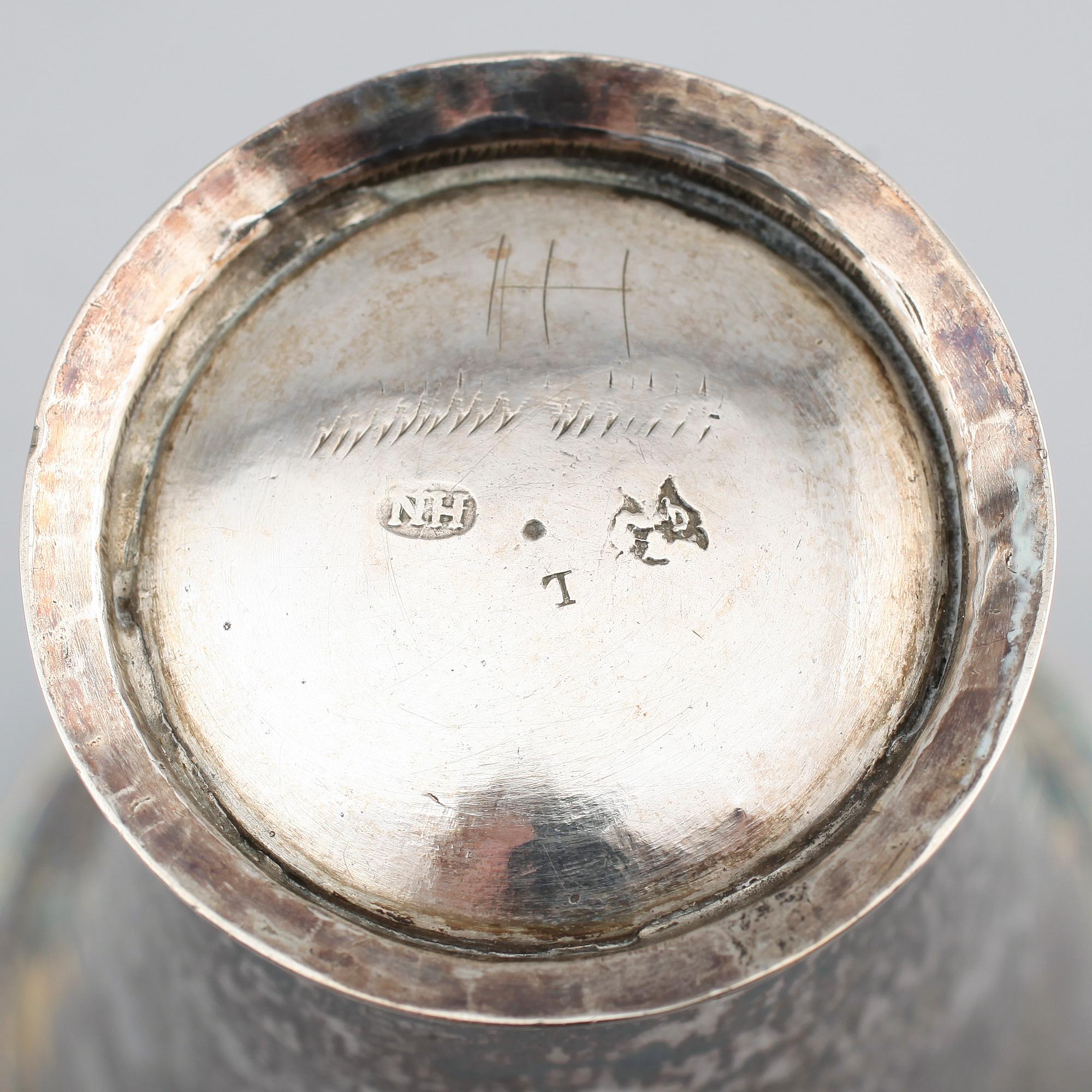 BÄGARE, silver, Henrik Nourin, Norrköping 1769. Vikt ca 147 g.