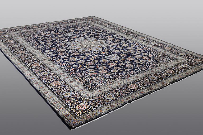 Matto, Kashan, ca                             402 x 307 cm.