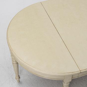 Dining table, 19th century.