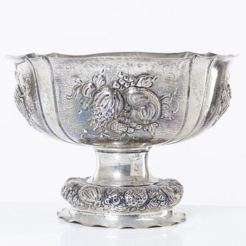 CG Hallberg, a silver bowl, Stockholm, 1926.