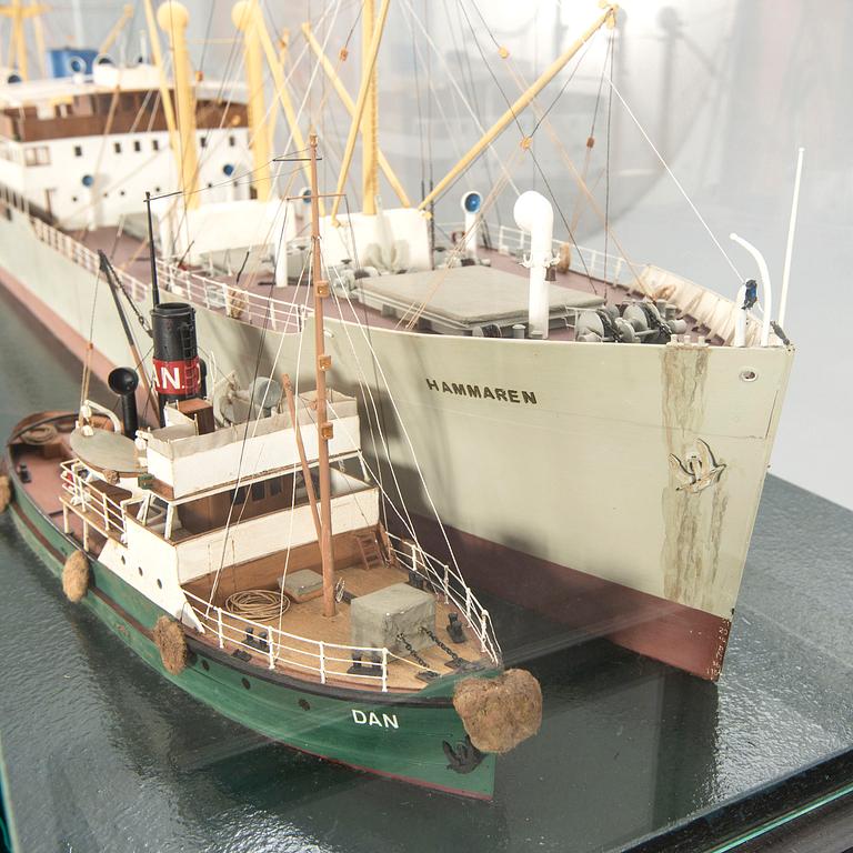 A ship model, M/S Hammaren, launched 1930.