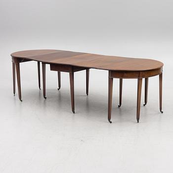 A late Gustavian dining table, 19th century.