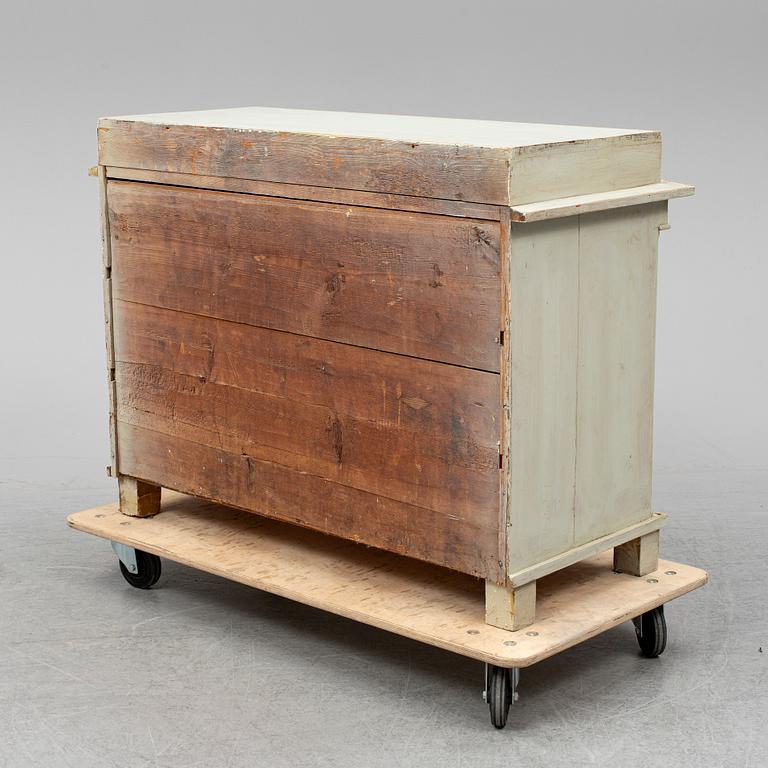 A mid 19th Century chest of drawers, Karl Johan.