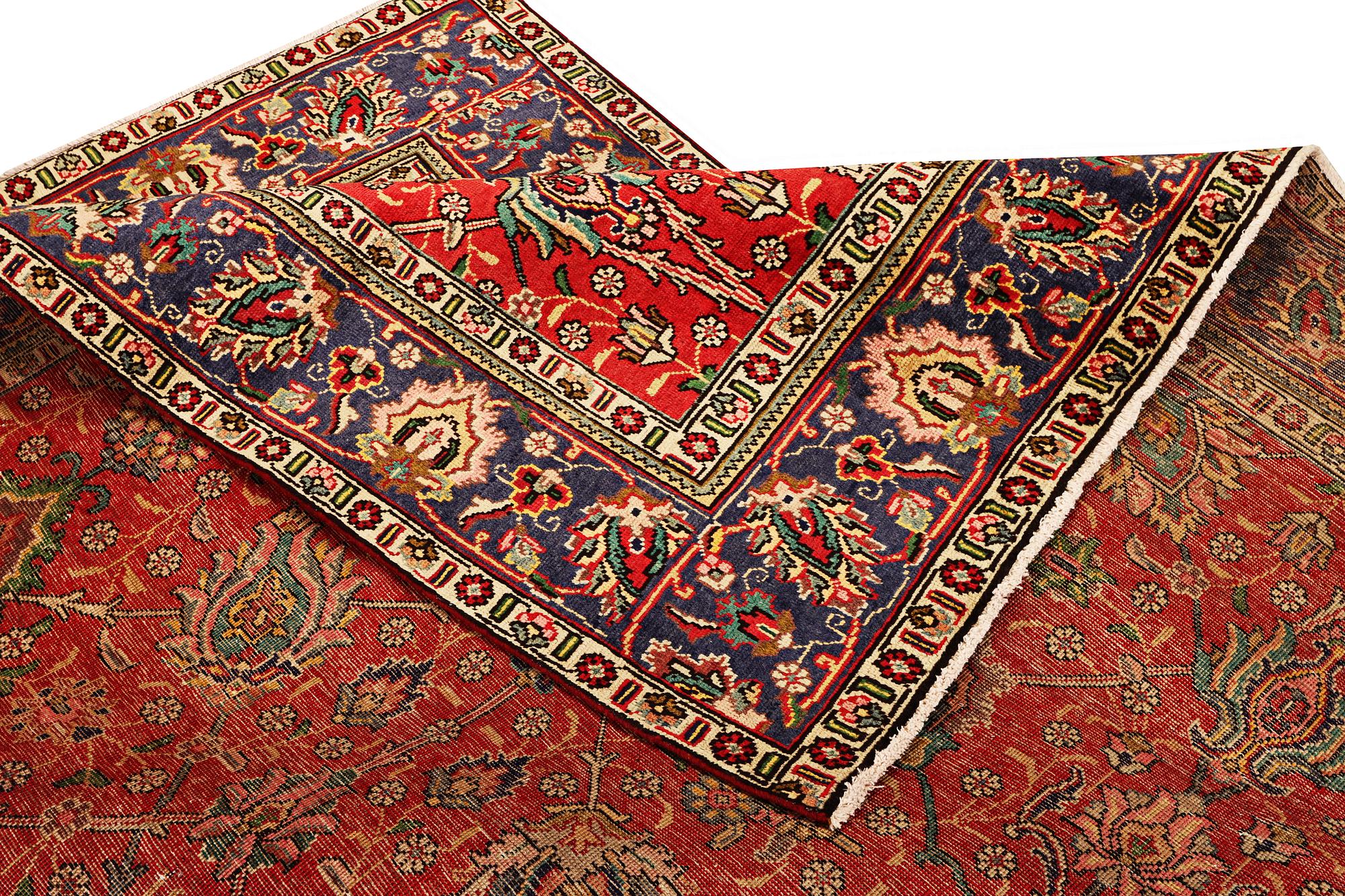 Carpet, Tabriz, approx 254 x 198 cm.