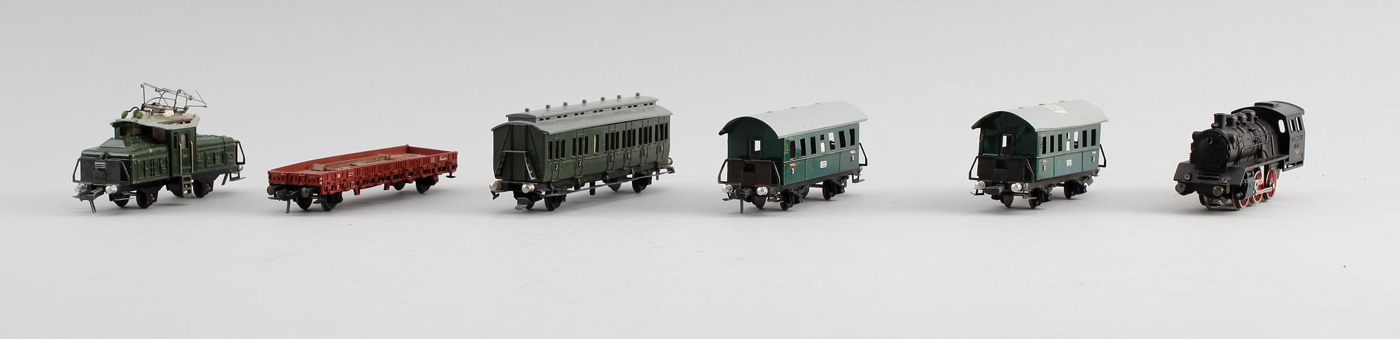 MODELLTÅGSDELAR, 6 delar, Fleischmann, Tyskland.