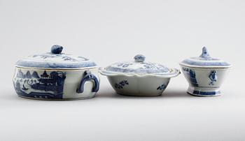 TERRINER, 3 st, kompaniporslin, Kina, 1700-/1800-tal.