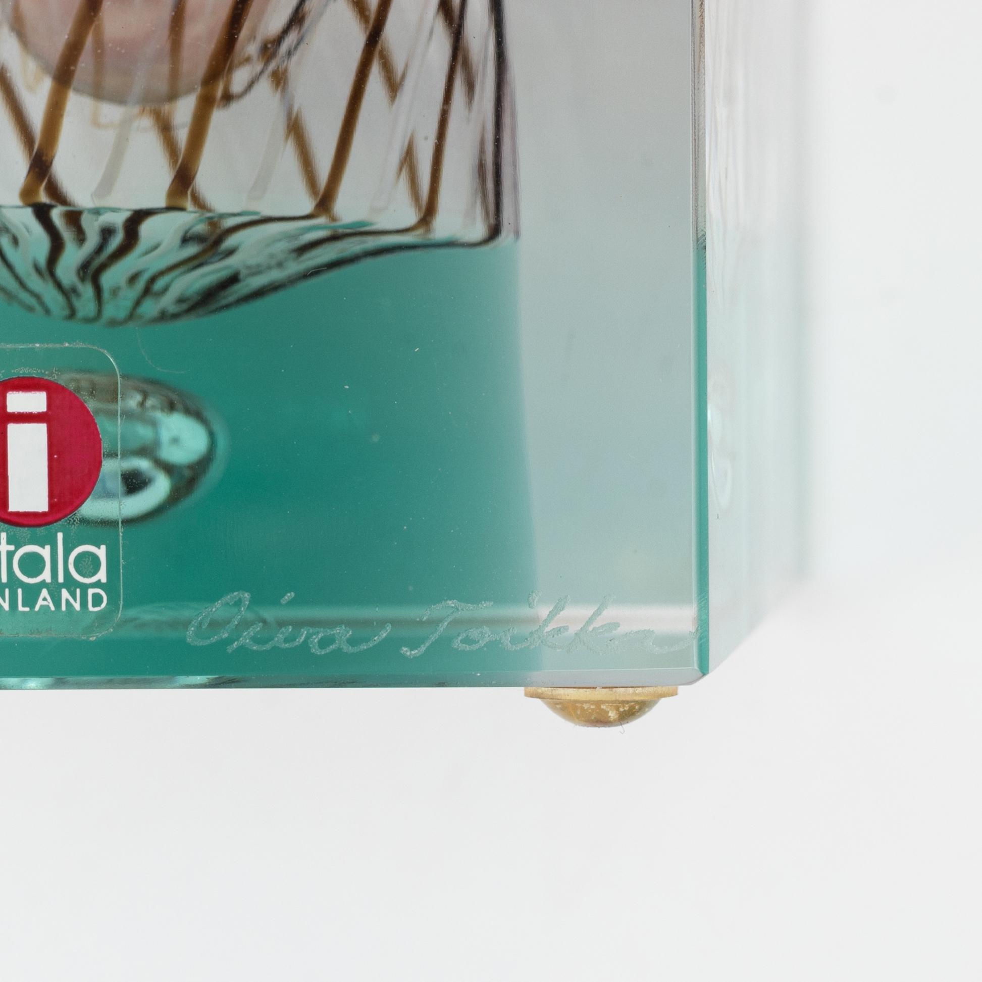 Oiva Toikka, a glass cube, Nuutajärvi, Ittala, Finland, 1999, 256/2000.