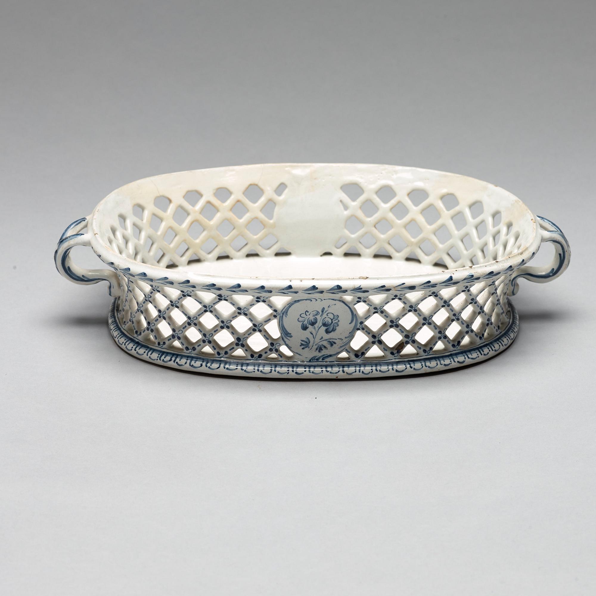 GALLERKORG, fajans. Rörstrand, 1761.