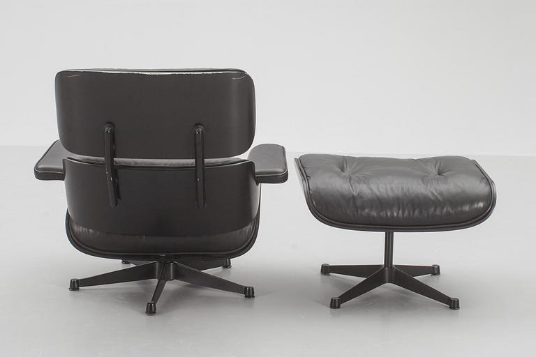 FÅTÖLJ med FOTPALL, "Lounge Chair", Charles & Ray Eames, ICF.