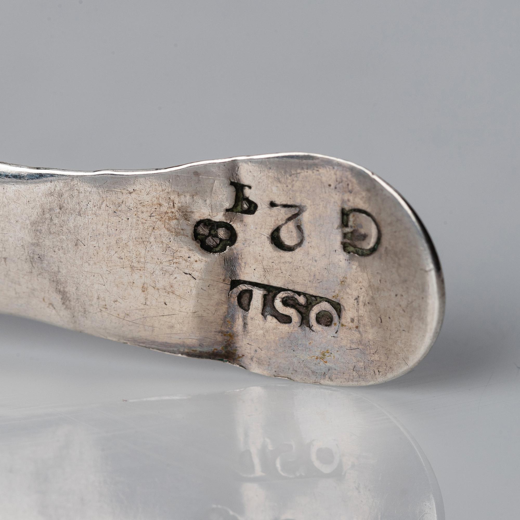 Kaffeskedar, 6 st (4+2), silver, av Olof Sedin, Gävle 1797 och Pehr Blommerts änka, Gävle 1822.