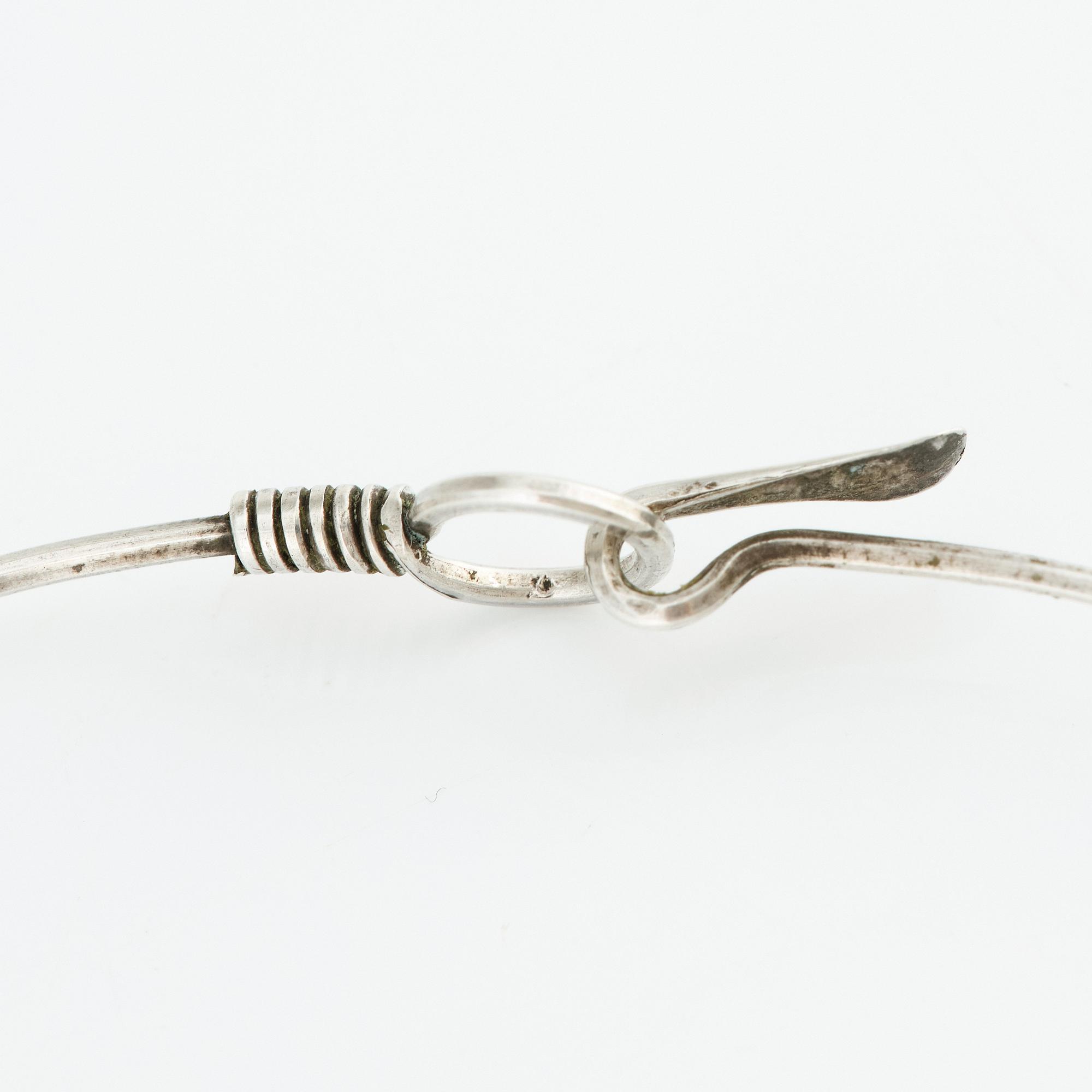 Vivianna Torun Bülow-Hübe, halssmycke och örhängen, utförda i egen studio 1950-tal, silver.