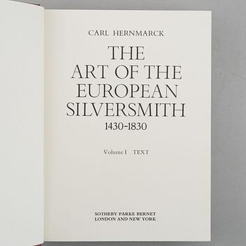 Collection of literature on silver, 8 volumes, including 'Svenskt silversmide 1520-1850'.