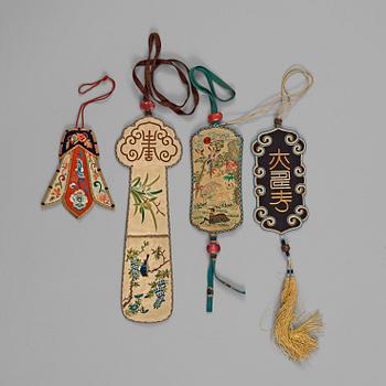 FODRAL, 11 stycken. Silke-, guld- och silvertråd, sen Qing dynastin (1644-1912)/Republik (1912-1949).