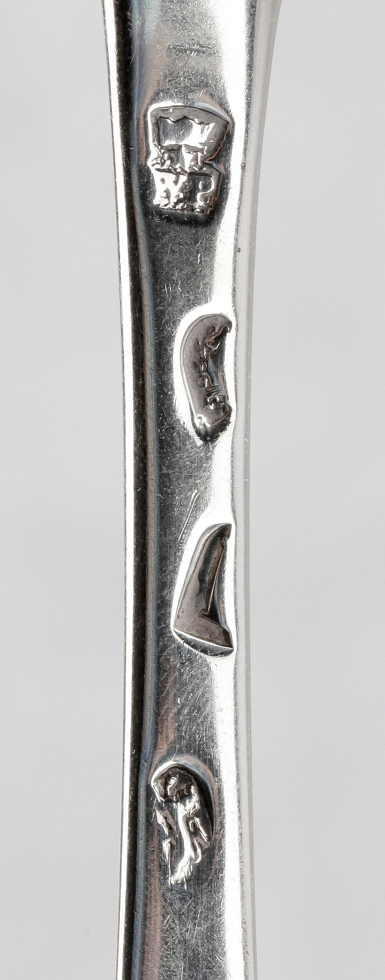 SKEDAR, 6 st, sk råttsvansskedar, silver, London, England, 1721. Tot ca 390 gr.