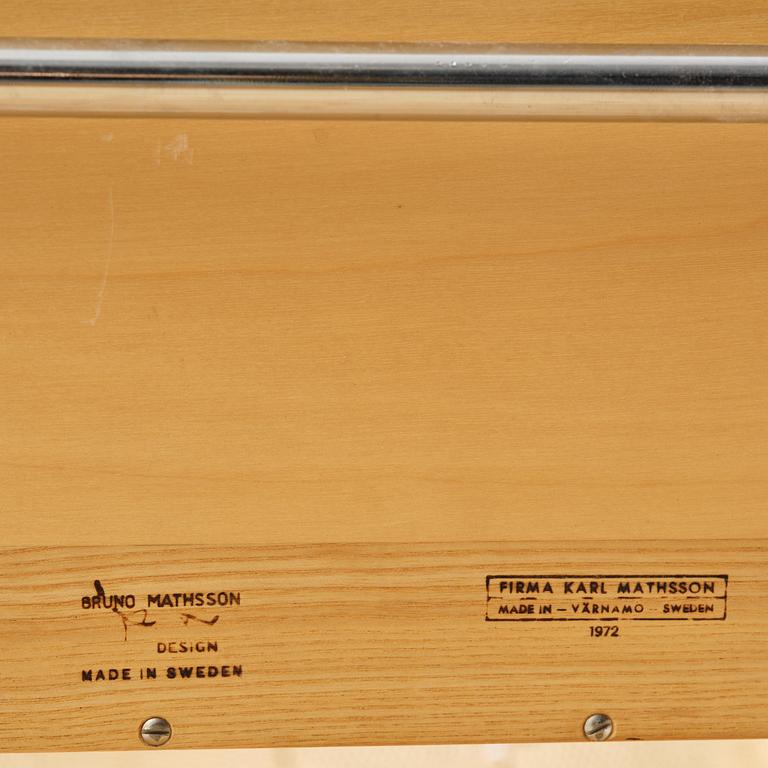 Bruno Mathsson, a lounge chair with wheels, Firma Karl Mathsson, Värnamo, 1940s, with reading table from 1972.