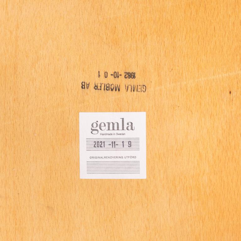 Jack Ränge och Beata Heuman, karmstolar, ett par, "Kaiser", Gemla, Diö, 1982 och 2021.