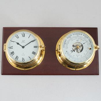 A barometer and a ship's clock, quartz, Shatz, second half of the 20th century.