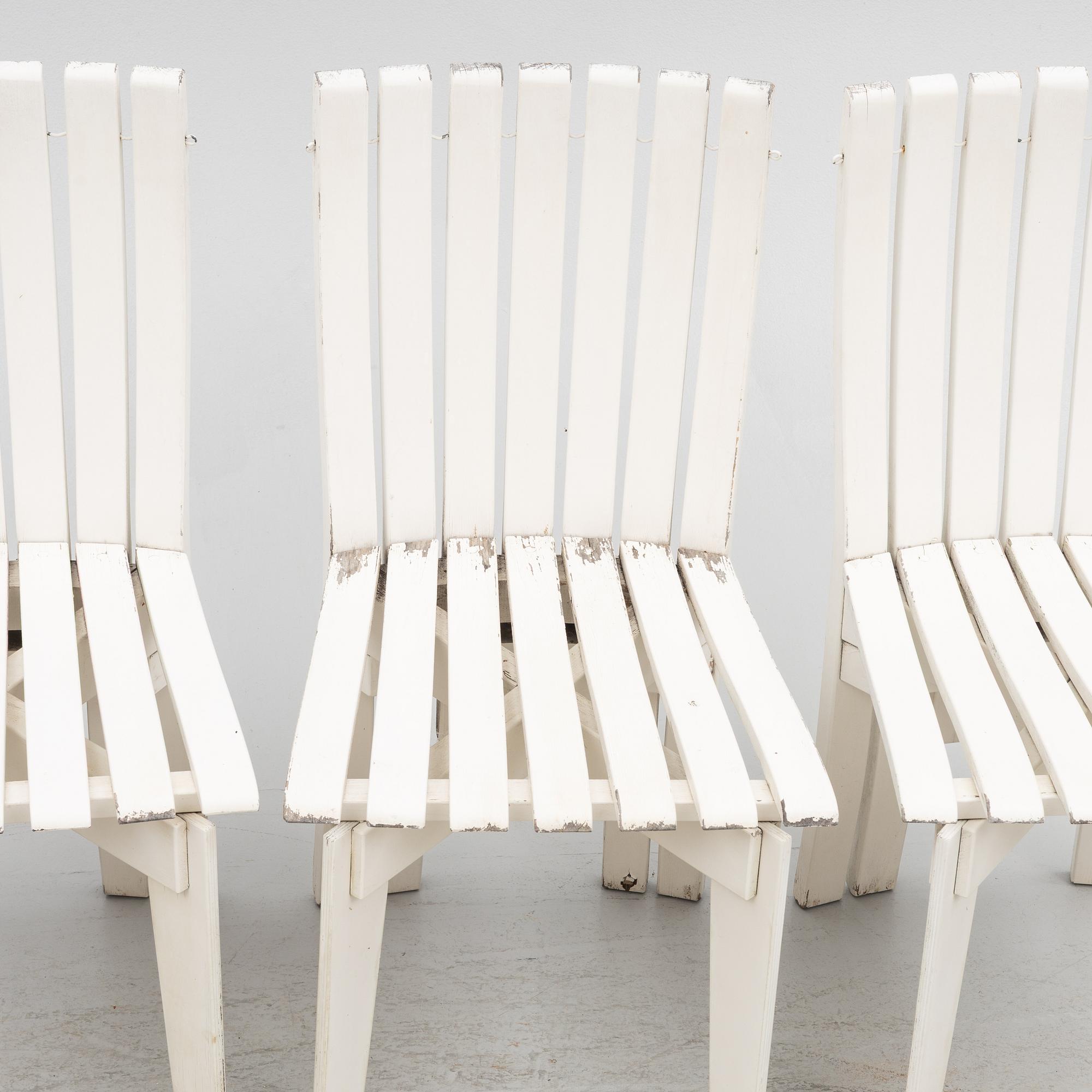 Alvar & Aino Aalto, an 'Aurino' garden furniture set with table and four chairs.
