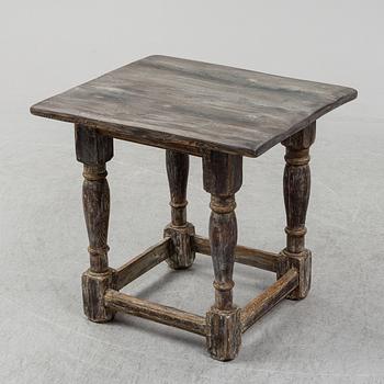 a 1700's baroque table.