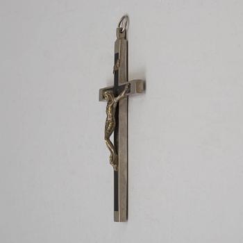 AN ART DÉCO PEWTER AND WOOD CRUCIFIX, 1930s.