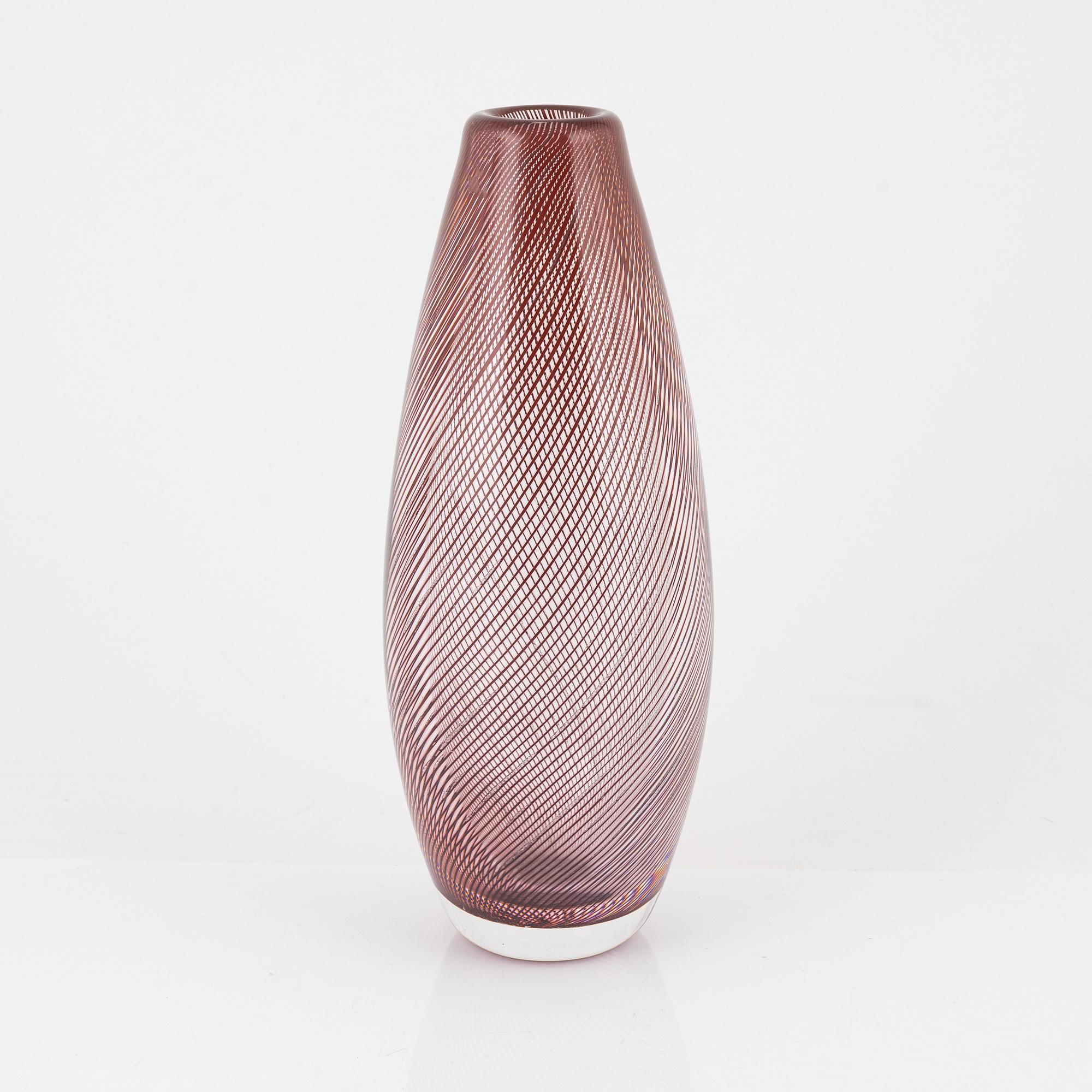Edward Hald, a ’slipgraal’ glass vase, Orrefors, 1954.
