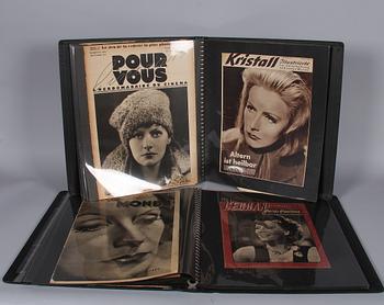 ALBUM MED TIDNINGSOMSLAG, 2 st, 1920-70-tal.