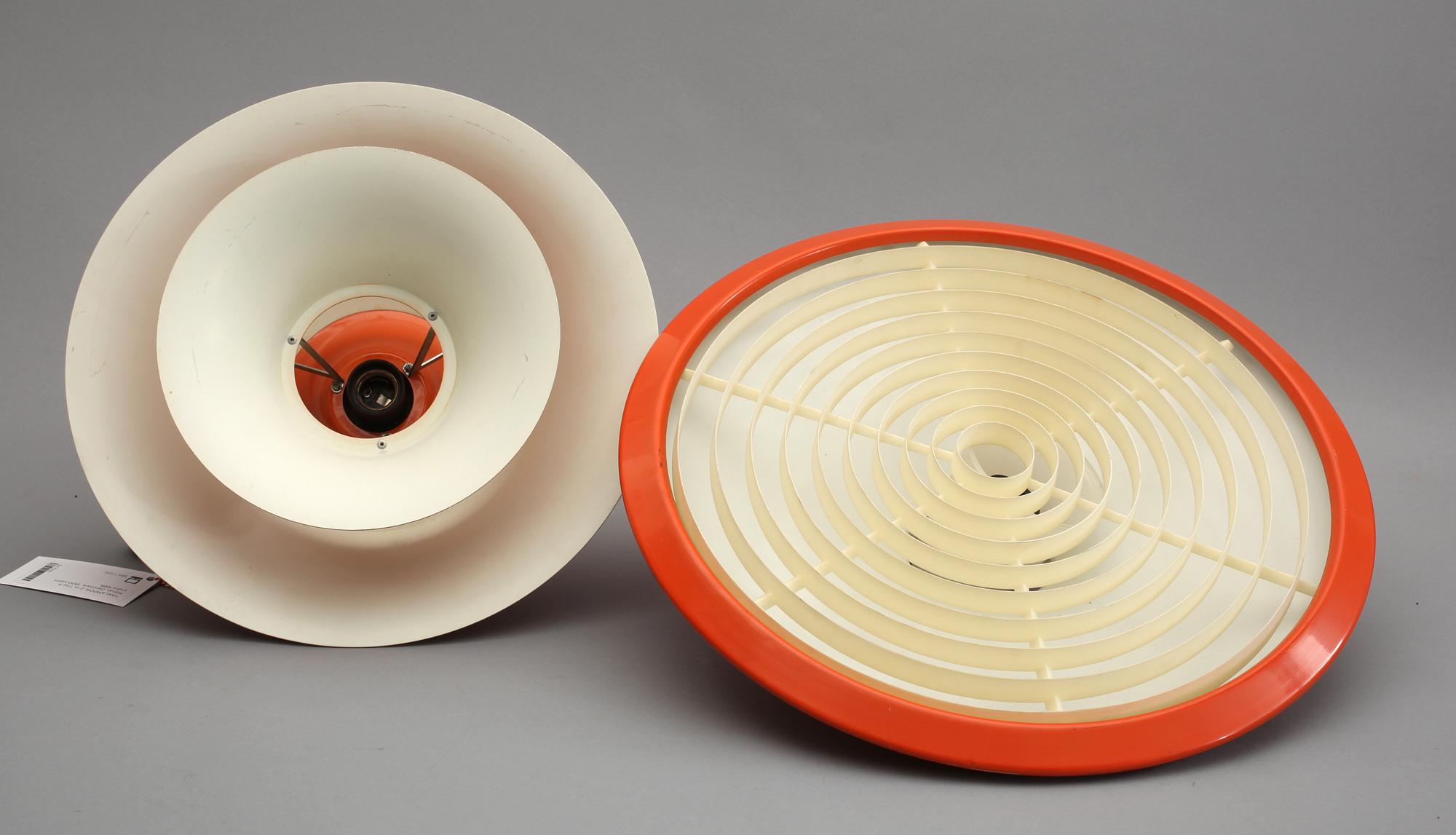 TAKLAMPOR, 2 st, Fog & Mörup, Danmark, 1900-talets andra hälft. Diam 40+49.