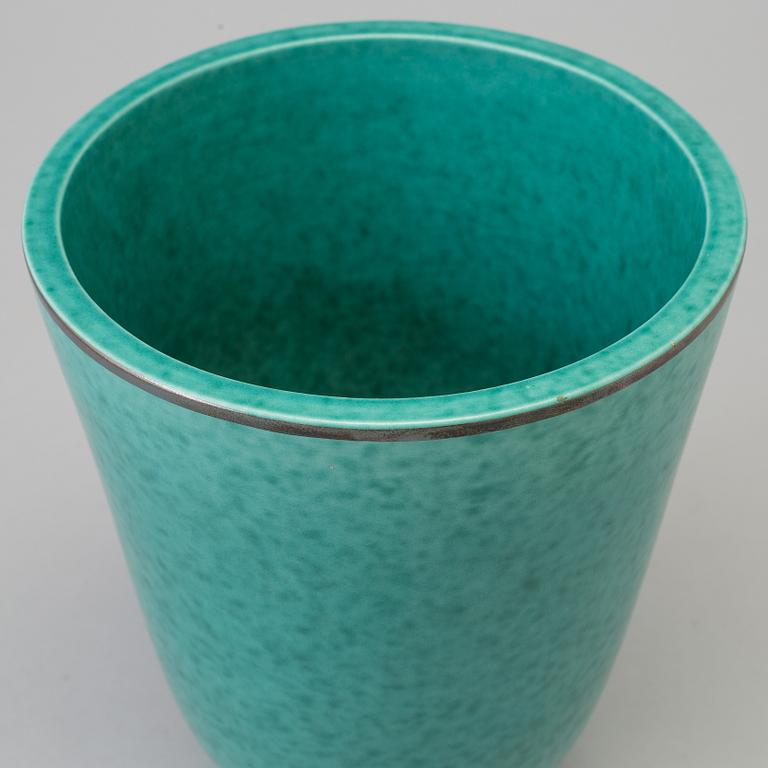 WILHELM KÅGE, a stoneware 'Argenta' vase from Gustavsberg, 1930's/40's.