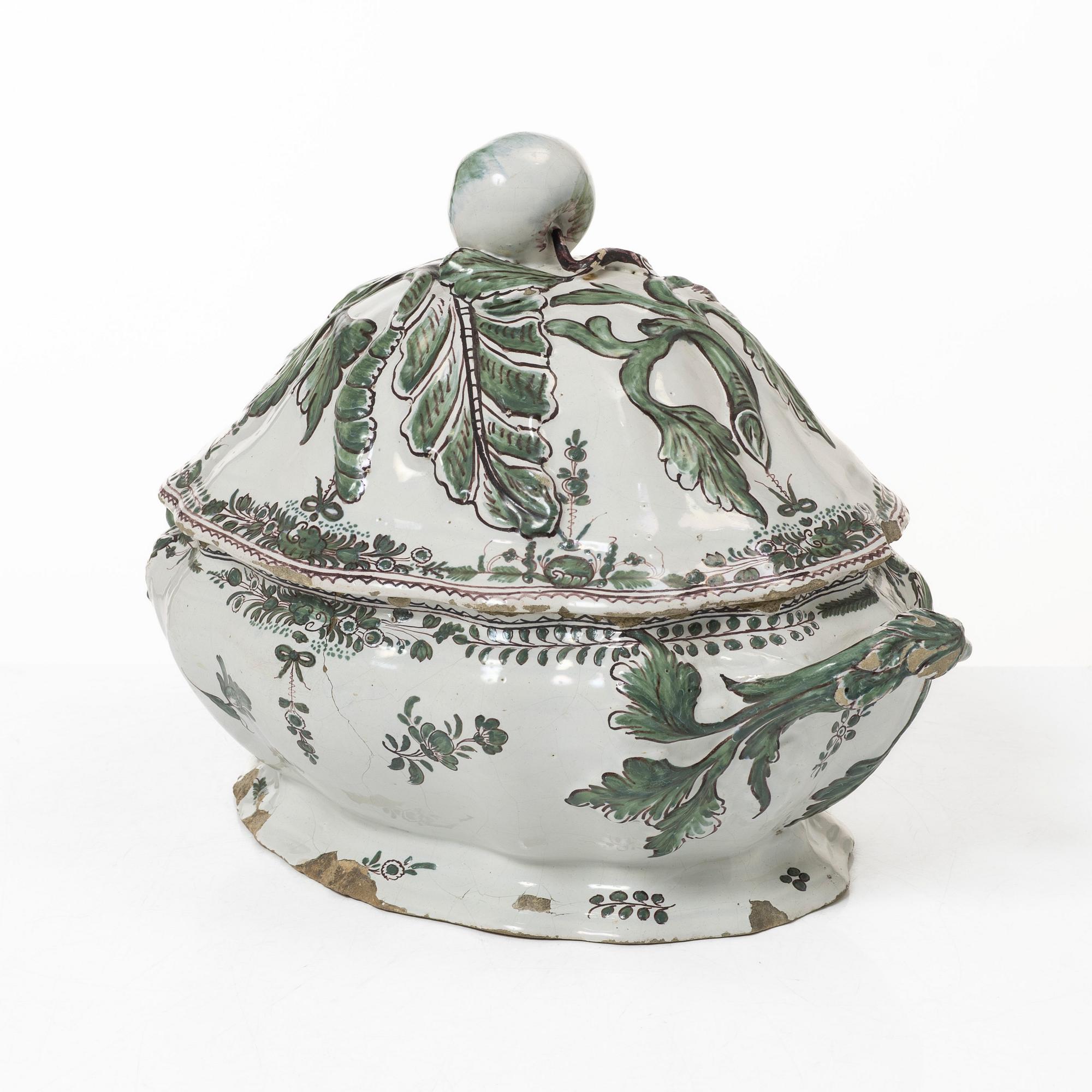 A faience lidded turrine, France, 18th/19th century.