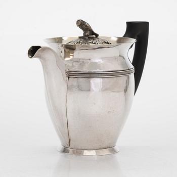 A silver coffee pot, maker's mark of N. N. Feofilov, Moscow 1816.