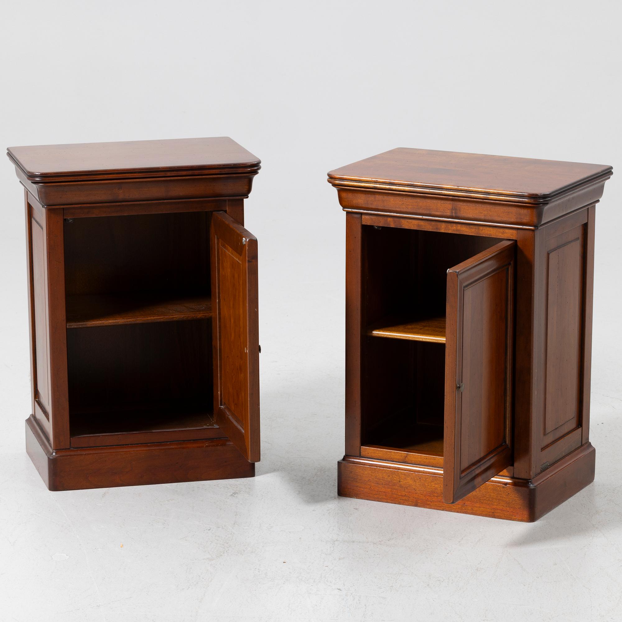 Bedside tables, a pair, Grange, France, 21st century.