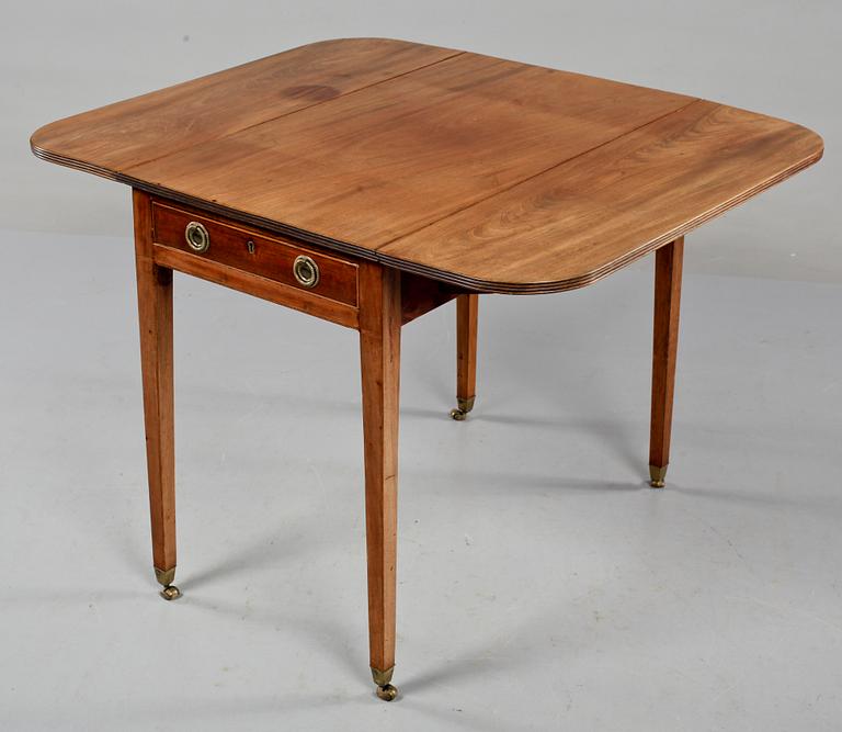 BORD, sk Pembrok table, 1800-talets början.