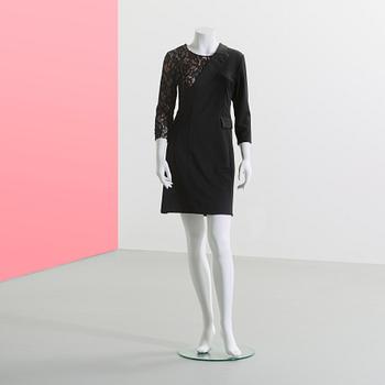 DRESS, Alexander McQueen.
