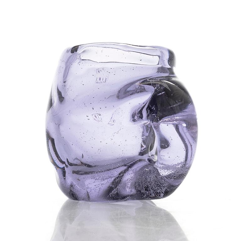Sini Majuri, Art glass, 'Guksi', signed Sini Majuri. Riihimäki 2025.