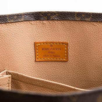 Louis Vuitton, a monogram 'Sac Plât Tote' bag. - Bukowskis