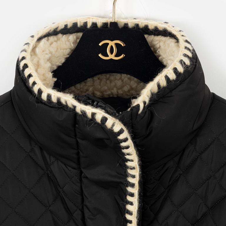 Chanel, dunjacka, fransk storlek 38.