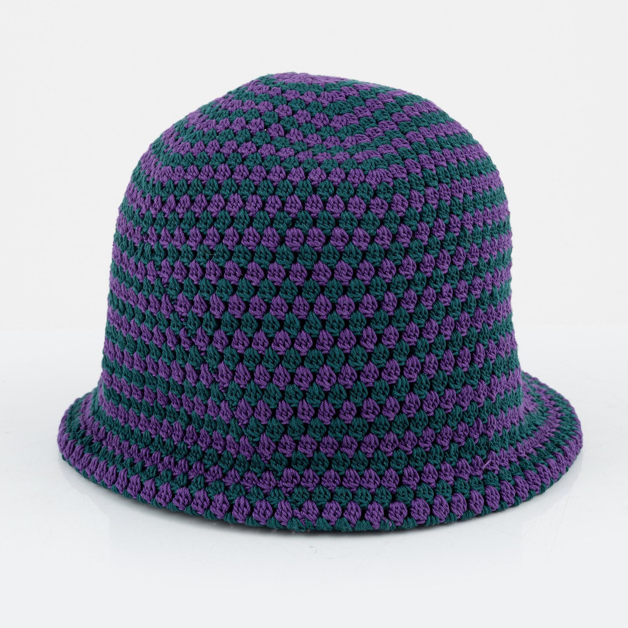Prada, hatt, storlek S.