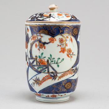 A Japanese jar with cover, Edo period (1603 – 1868).