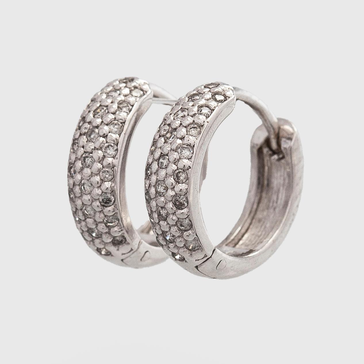 Korvakorut, briljanttihiotut timantit, 14K valkokultaa.