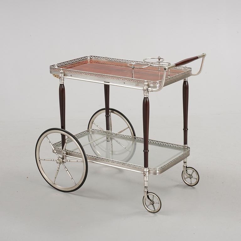 SERVERINGSVAGN, 1900-tal.