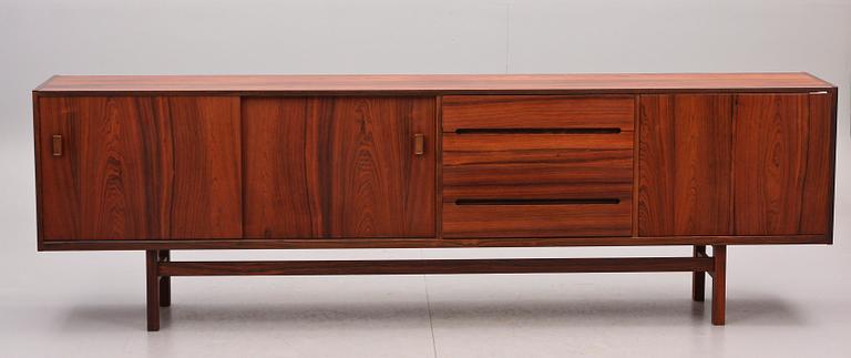 SIDEBOARD, "Grand", Troeds, brännmärkt, 1900-talets mitt.